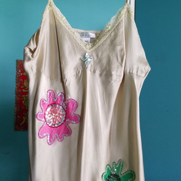 Night gown - Picture 2 of 2